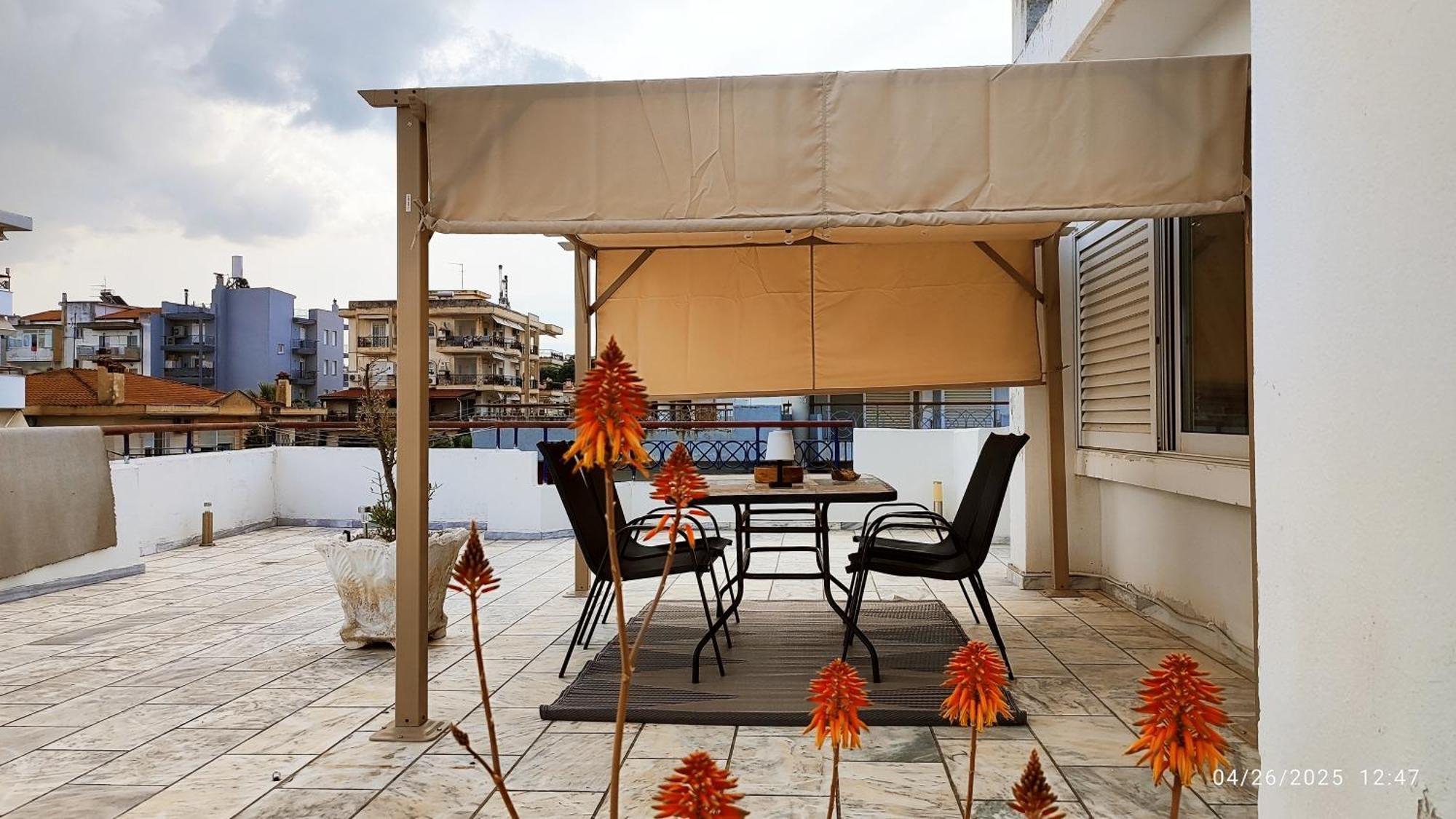 Golden Sky 1 Apartment Peraía Dış mekan fotoğraf